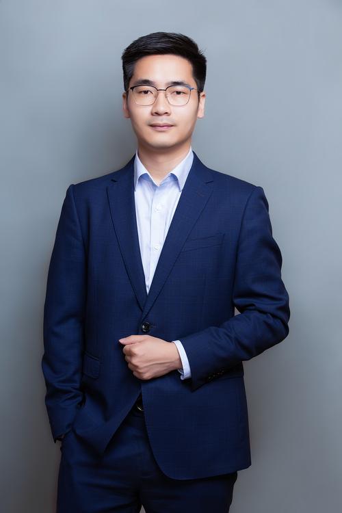 何夏庄 执行创意总监